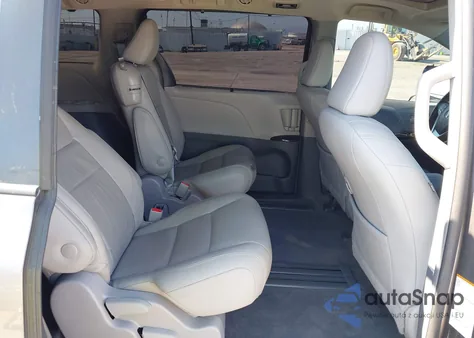 2018 Toyota Sienna Limited 7 Passenger/Limited Premium 7 Passenger/Xle 7 Passenger/Xle 8 Passenger from USA, damaged, VIN 5TDYZ3DC0JS914097